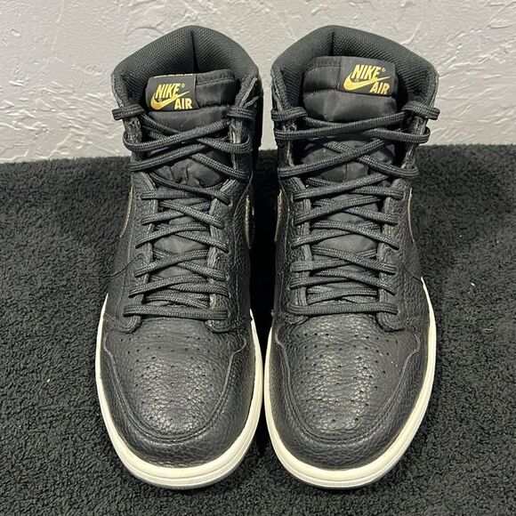 ?? NIKE AIR JORDAN 1 City Of Flight Sz 10.5  Black/Gold Basketball Shoes - EUC main image 10